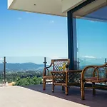 Amores Riverview - Your Scenic Getaway - Uchill Villa