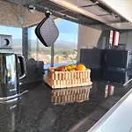 Amores Riverview - Your Scenic Getaway - Uchill Villa *