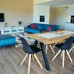 Villa Amores Riverview - Your Scenic Getaway - Uchill *