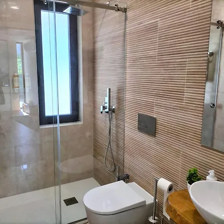 Amores Riverview - Your Scenic Getaway - Uchill וילה *