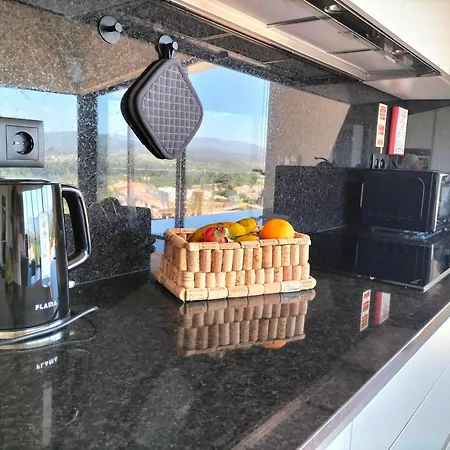 Amores Riverview - Your Scenic Getaway - Uchill Villa *