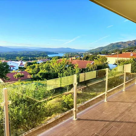 Amores Riverview - Your Scenic Getaway - Uchill *