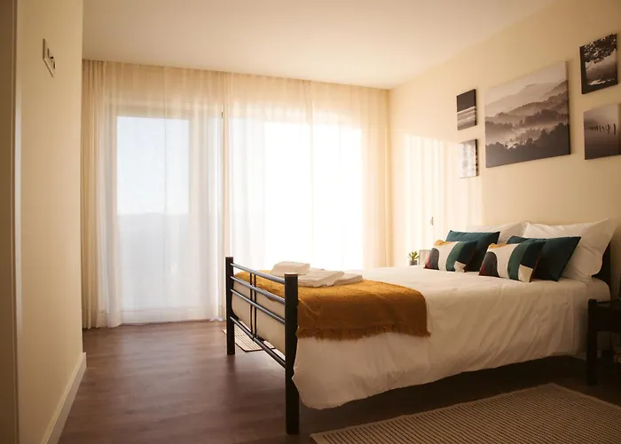 Amores Riverview - Your Scenic Getaway - Uchill *