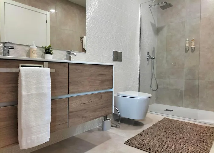 Villa Amores Riverview - Your Scenic Getaway - Uchill Vila Nova de Cerveira