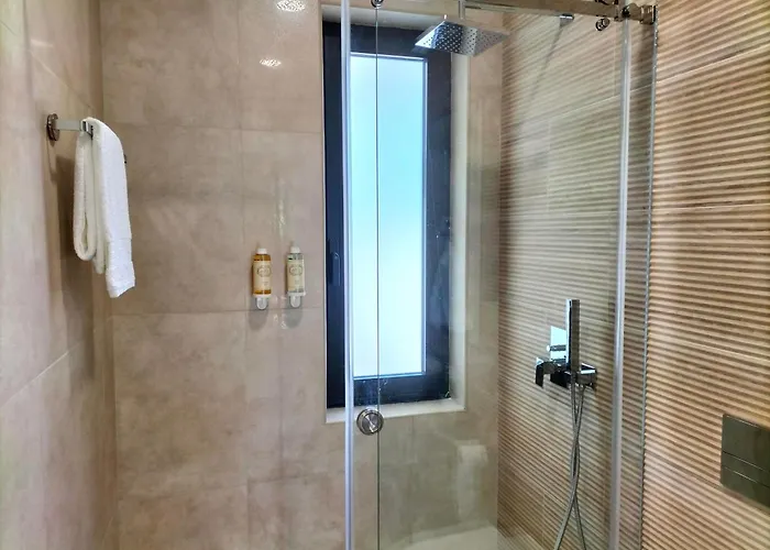 Villa Amores Riverview - Your Scenic Getaway - Uchill Vila Nova de Cerveira